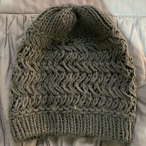 Women’s Urban Outfitters BDG Grey Cable Knit Beanie
